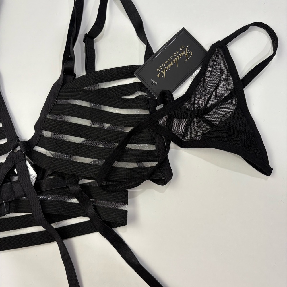 Frederick's of Hollywood Zuzanna All Strapped  Up Chemise Black Size  Small - Picture 6 of 6